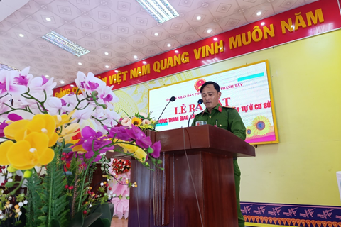 Phường Hoài Thanh Tây tổ chức lễ ra mắt lực lượng tham gia bảo vệ an ninh trật tự cơ sở